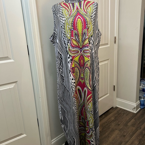 Ashley Stewart Dresses & Skirts - Ashley Stewart Black and White Maxi Dress with Pink and Green Accents